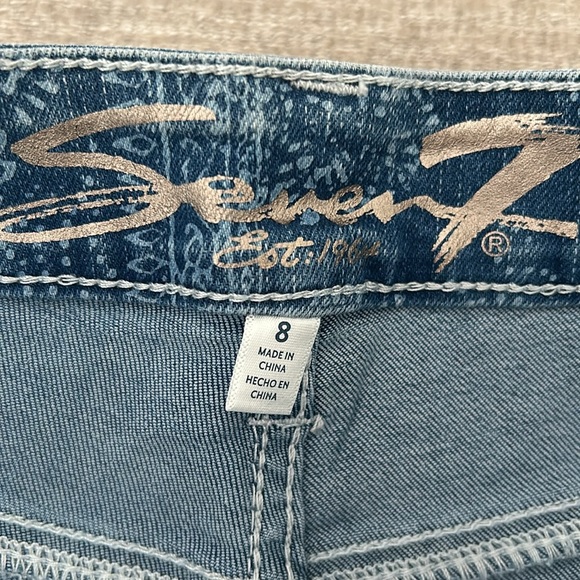 Seven7 Fray Hem Comfort “Kaui” Floral Pattern Weekend Shorts Size 8. NWT - Picture 10 of 12